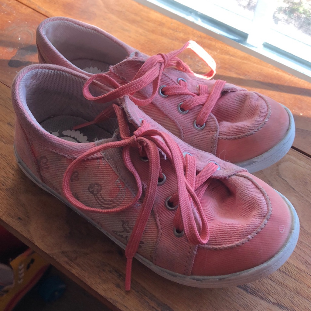 Livie & Luca Reeve Eco Sneakers In Pink Unicorn Size 11